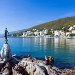 Sea & Escada 2min From Opatija Area ,private Parking Penzion