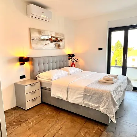 Sea & Escada 2min From Opatija Area ,private Parking Ičići